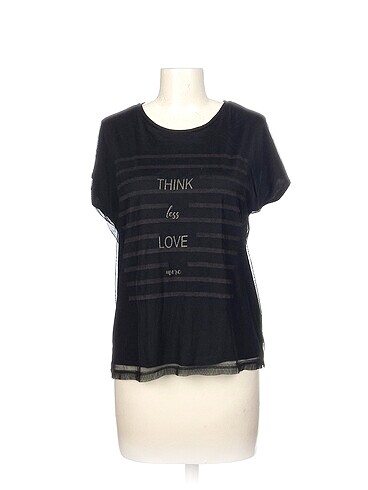 Network T-shirt %70 İndirimli.