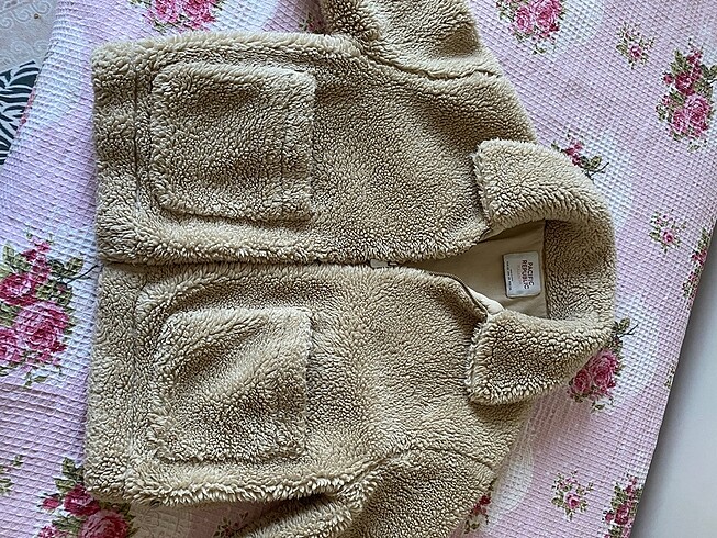 PULL AND BEAR MONT
