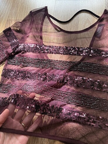s Beden Bershka Payetli sırt dekolteli bluz