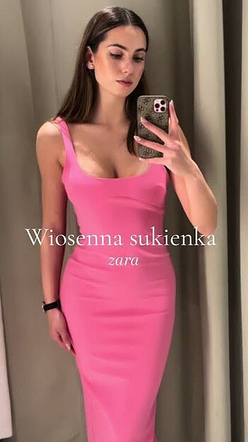 Zara vucüda oturan elbise