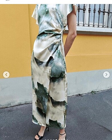 xl Beden Zara saten elbise