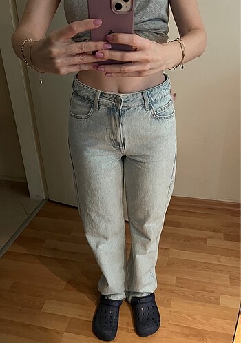 Zara marka 38 beden (36/38 bedene uygun) straight kesim jean