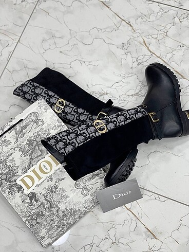 36 Beden Christian Dior Çizme