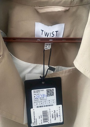 40 Beden Bej Kısa Kesim Kadın Trençkot
