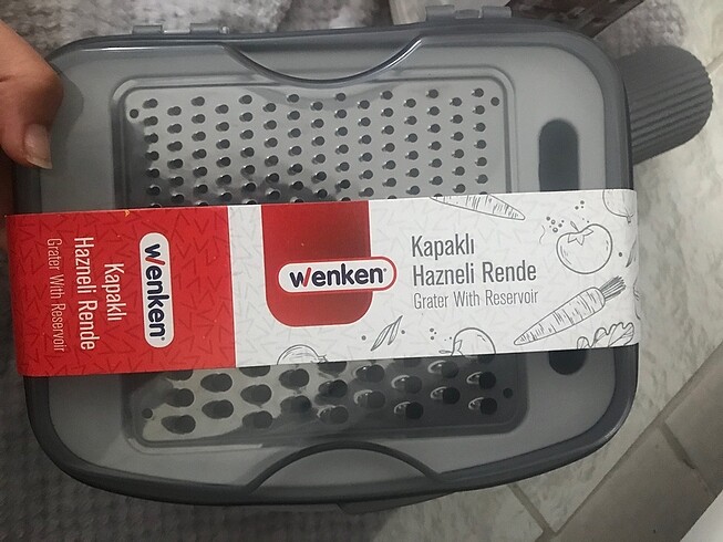Kapaklı hazneli rende