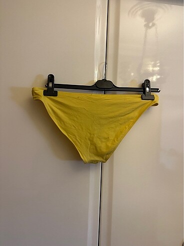 40 Beden sarı Renk H&M marka Sarı bikini altı