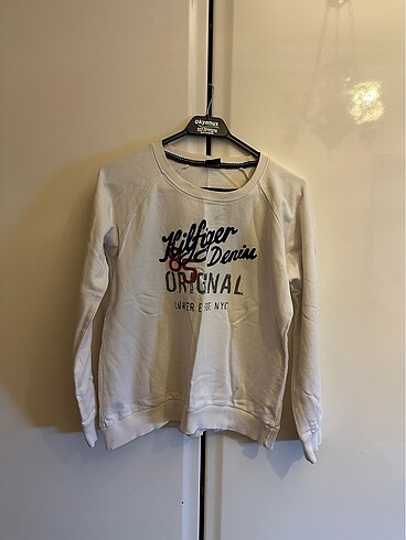 Tommy hilfiger sweetshirt