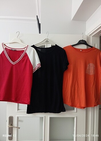 l Beden çeşitli Renk 3 adet bayan t-shirt 
