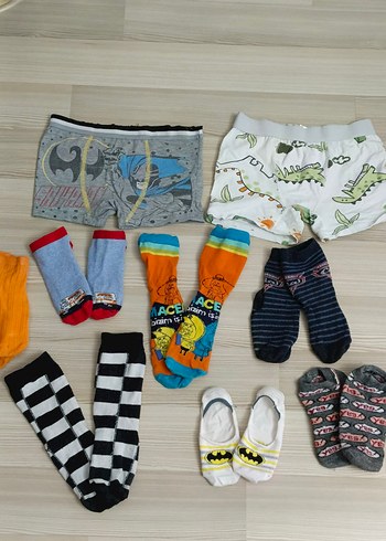 6 7 yaş Çocuklar için renkli ve desenli çorap seti - Görsel 4