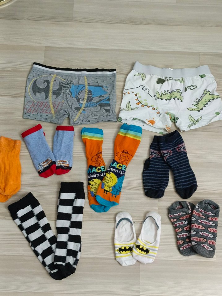 6 7 yaş Çocuklar için renkli ve desenli çorap seti - Görsel 4