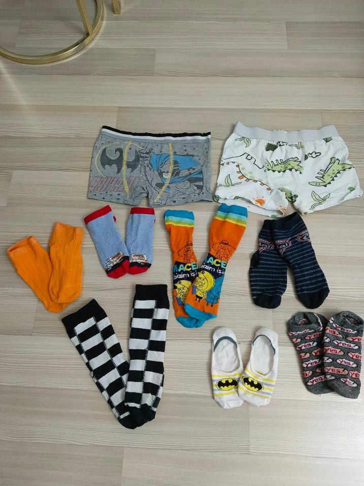 6 7 yaş Çocuklar için renkli ve desenli çorap seti - Görsel 3