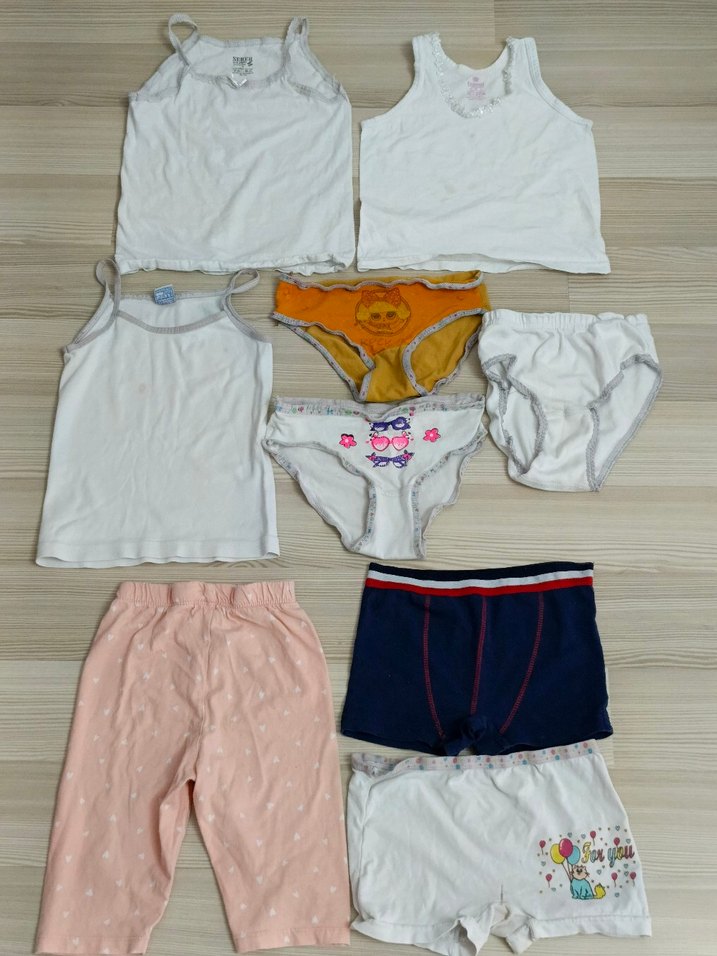 Çocuk İç Giyim Seti Beyaz ve Renkli 9 parça 1 2 yas - Görsel 2