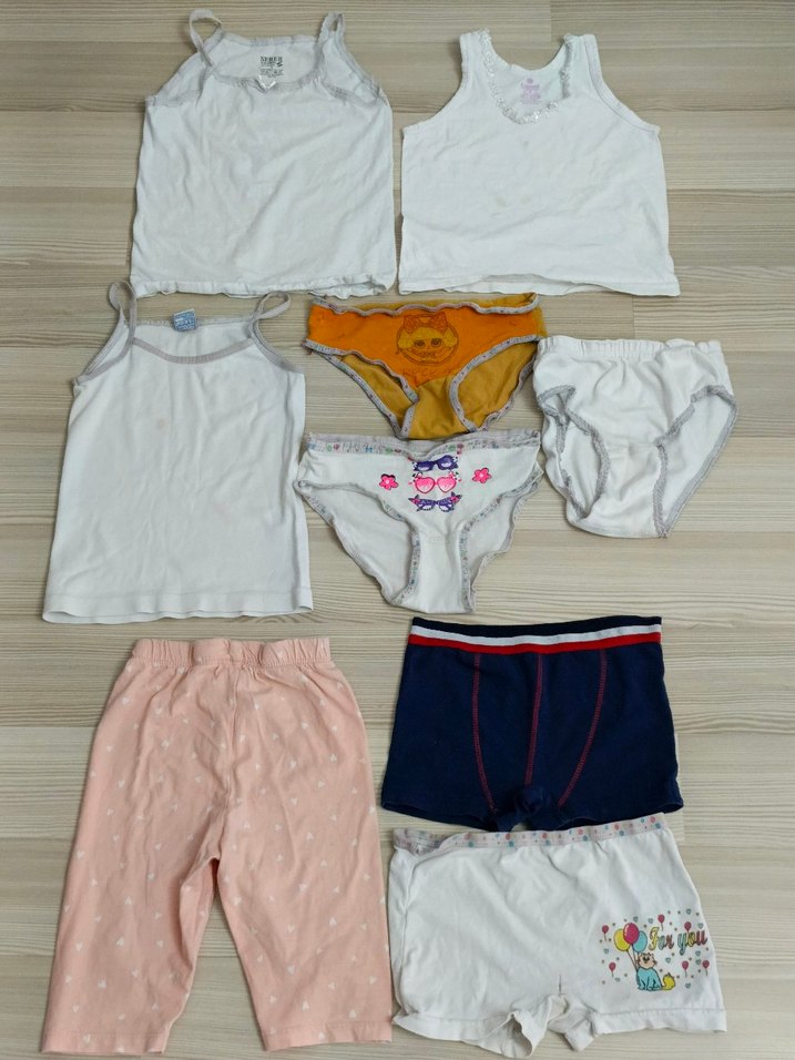 Çocuk İç Giyim Seti Beyaz ve Renkli 9 parça 1 2 yas - Görsel 3