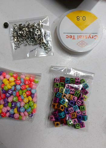 Sıfır paketli Renkli harfli Boncuk Seti  misina klips 10 takım - Görsel 3