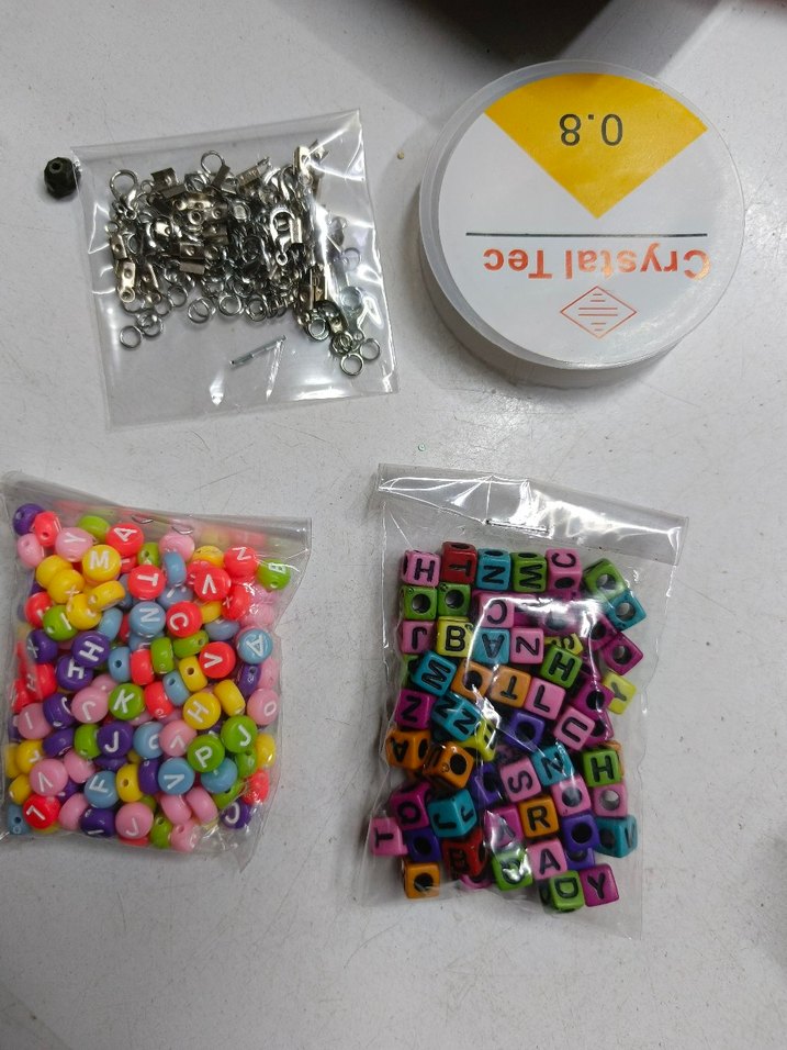 Sıfır paketli Renkli harfli Boncuk Seti  misina klips 10 takım - Görsel 3