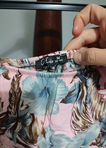 Yakası fırfırlı omzu açık elbise - Görsel 3