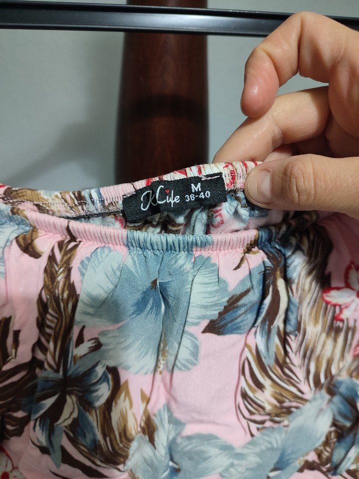 Yakası fırfırlı omzu açık elbise - Görsel 3