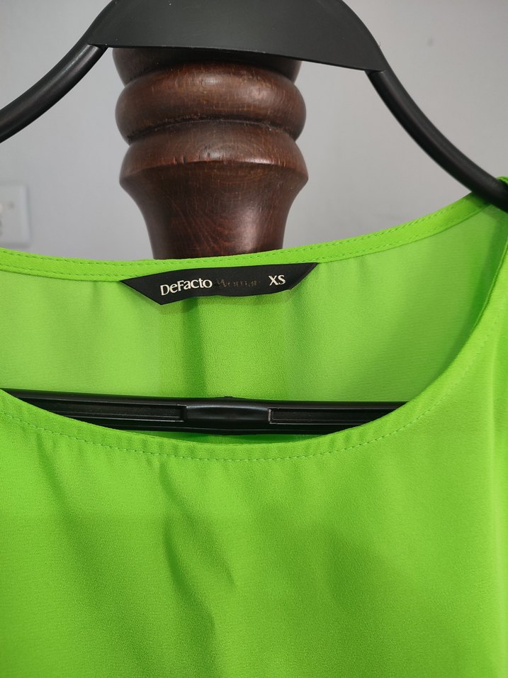 DeFacto Neon Yeşil Bluz - Görsel 3