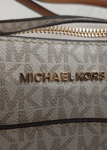 Michael Kors Bej Deri Kadın Omuz Çantas orjinal markaı - Görsel 2