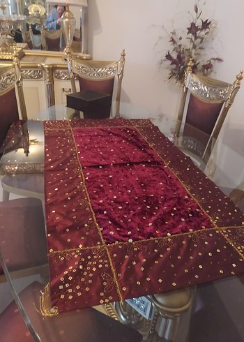 Bordo İşlemeli Parlak Masa Örtüsü - Görsel 7