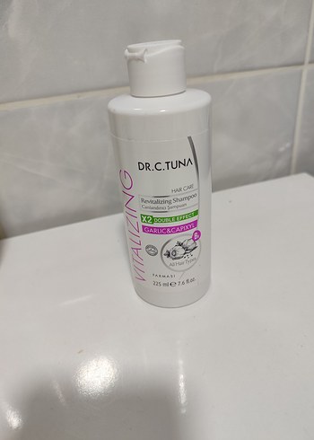 Dr.C.Tuna Sarımsak & Capixil Canlandırıcı Şampuan 225 ml