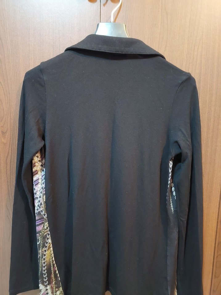 Zincir Detaylı Uzun Kollu Siyah Batik Bluz tolga saraçoğlu - Görsel 3