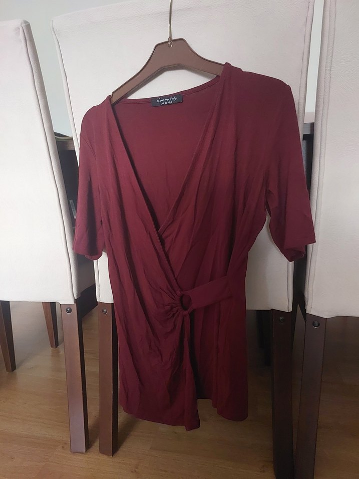 Bordo Düğmeli  bluz - Görsel 3