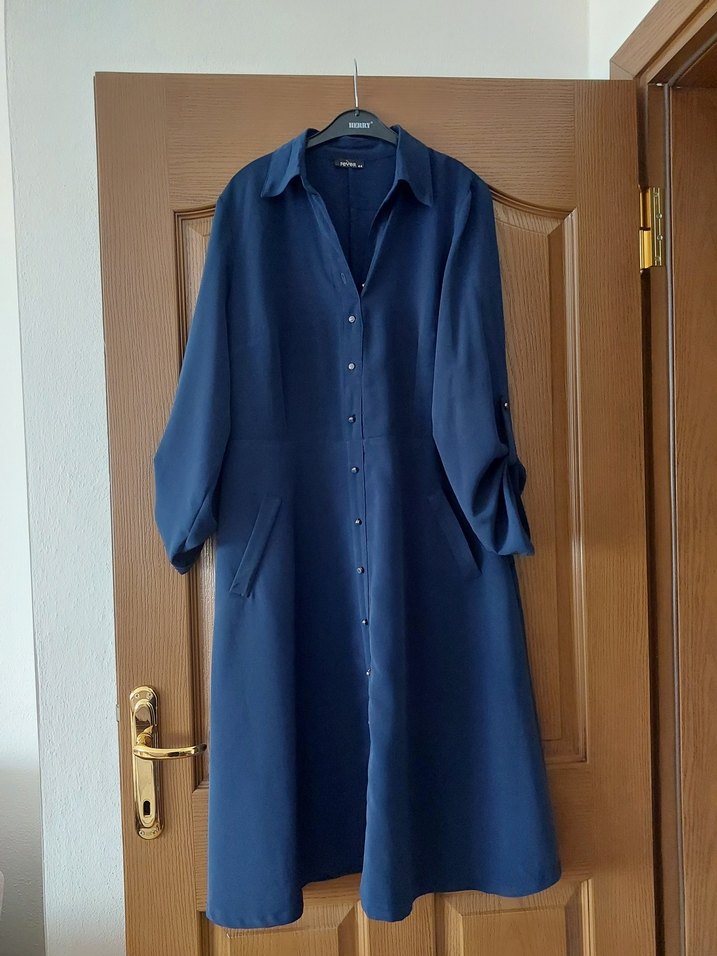 Düğmeli lacivert elbise midi - Görsel 3