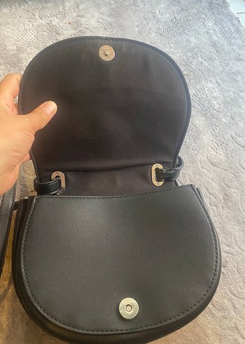 Stradivarius Siyah Süet Tokalı Kadın Çanta - Görsel 3