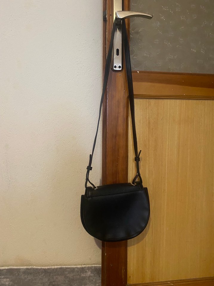 Stradivarius Siyah Süet Tokalı Kadın Çanta - Görsel 2