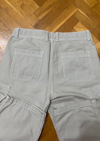 Bershka Bej Kargo Cep Detaylı Rahat Kesim Pantolon - Görsel 4