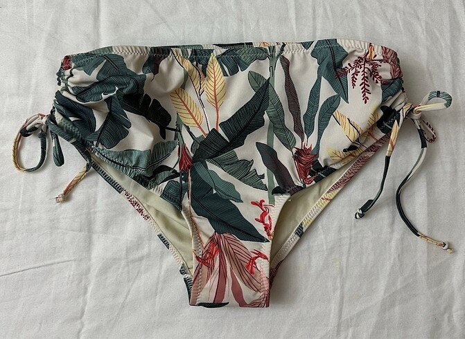 38 Beden AYYILDIZ Bikini Altı