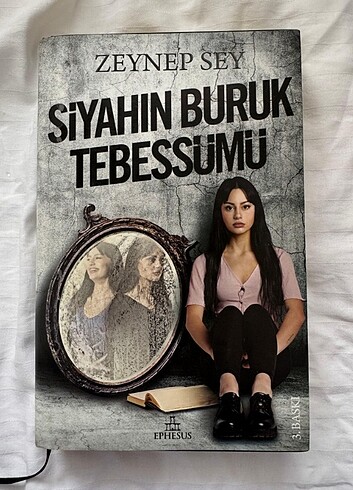 Siyahın Buruk Tebessümü 