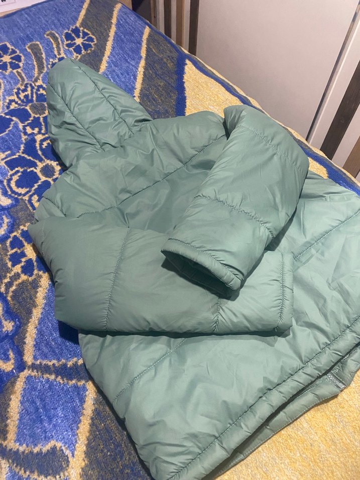 Yeşil Kapüşonlu Kadın Kış Montu - Görsel 3