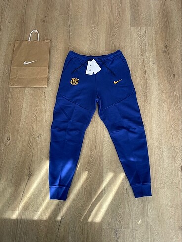 Barcelona X Nike Tech Fleece Eşofman