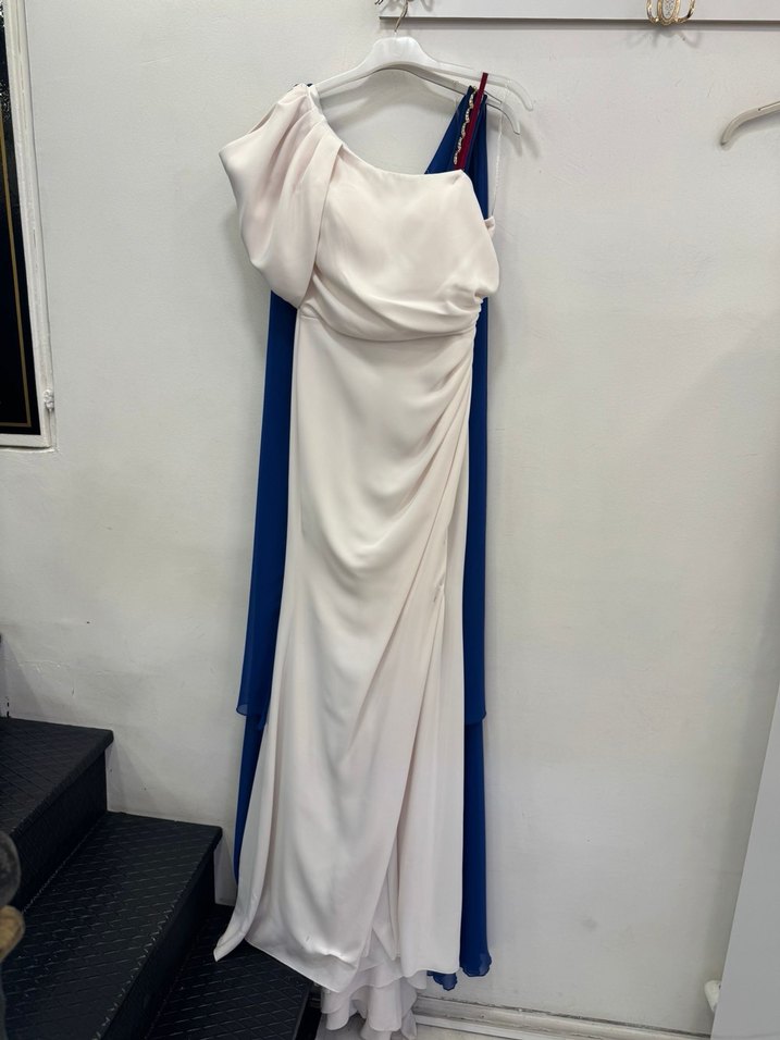 Beyaz Drapeli Uzun Abiye Elbise - Görsel 2