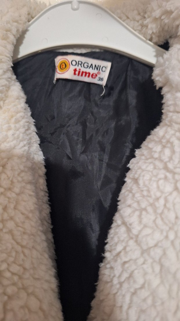 Kemerli Siyah Kadın Uzun Kışlık Mont - Görsel 3