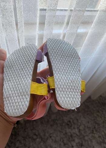 Nakışlı, Cırtcırtlı Çok Renkli Kız Terlikleri - Görsel 4