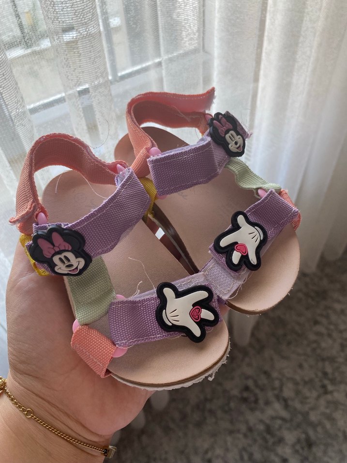 Nakışlı, Cırtcırtlı Çok Renkli Kız Terlikleri - Görsel 3