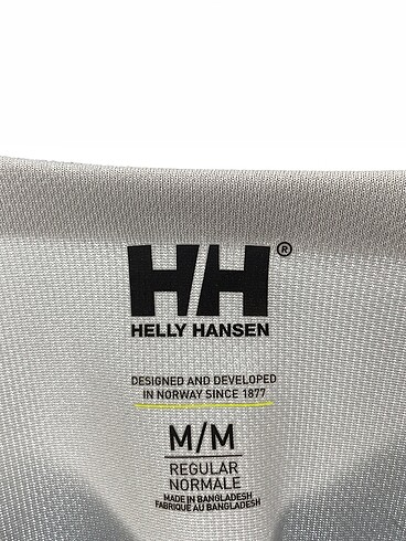 m Beden gri Renk Helly Hansen T-shirt %70 İndirimli.
