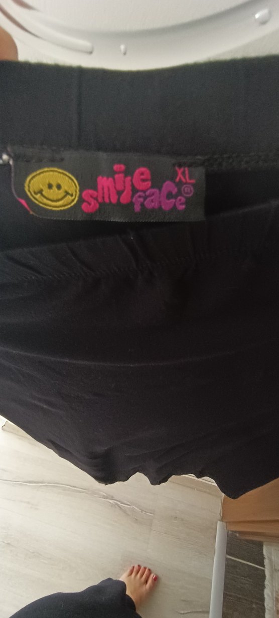 Esnek yanları yırtmaçlı Siyah Uzun Etek - Görsel 2