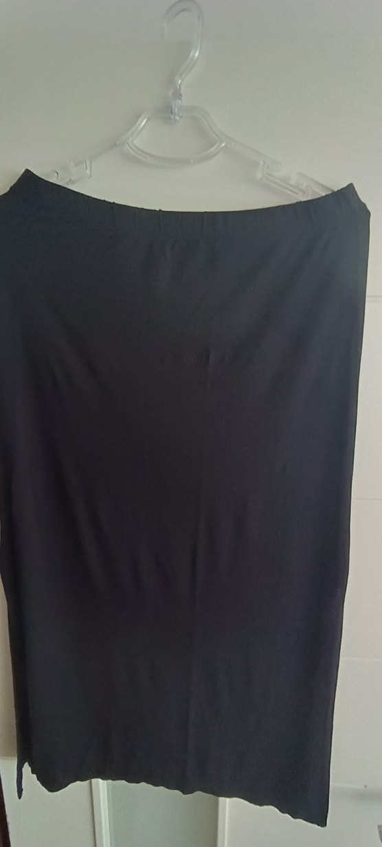 Esnek yanları yırtmaçlı Siyah Uzun Etek - Görsel 3