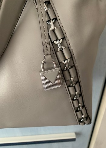 Micheal kors gri çanta - Görsel 12