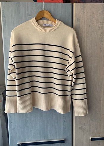 Çizgili Beyaz Kadın Triko Kazak - Görsel 2