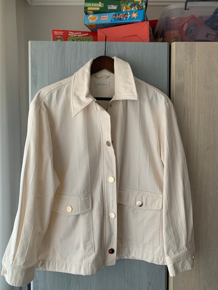 Düğmeli Beyaz Keten Midi Kadın Ceket - Görsel 5