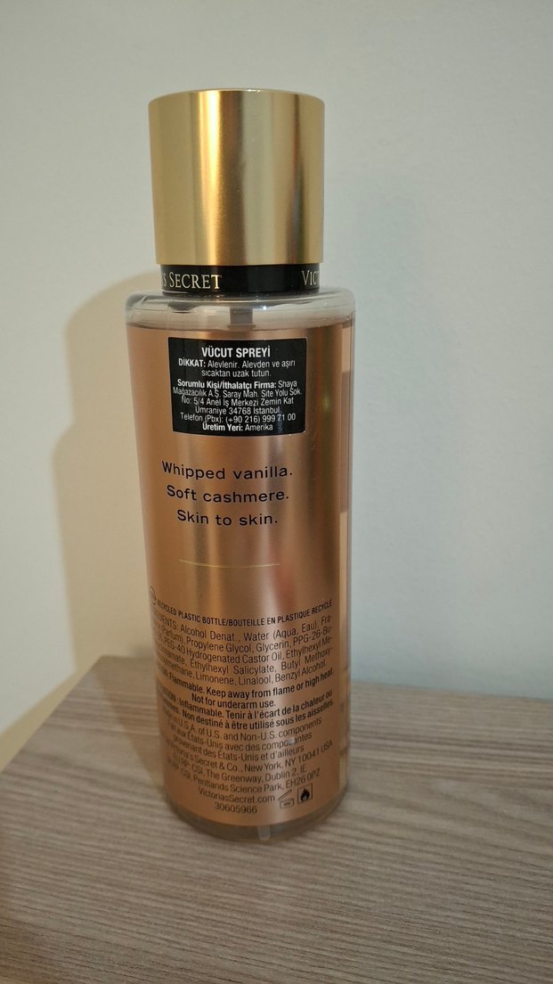 Victoria's Secret Bare Vanilla Kadın Parfümü 250 ml - Görsel 2