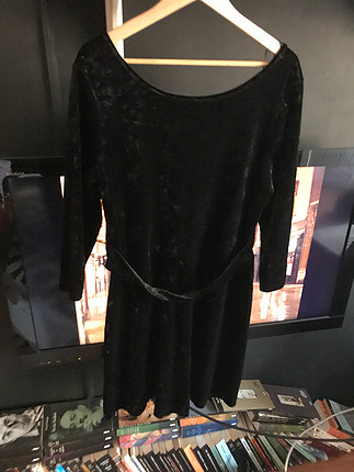 Siyah kadife elbise 