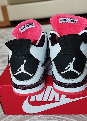 43 Beden Nike Air Jordan 4