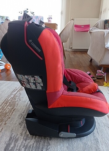 9- 18 kg Beden kırmızı Renk Maxi cosi araba koltuğu