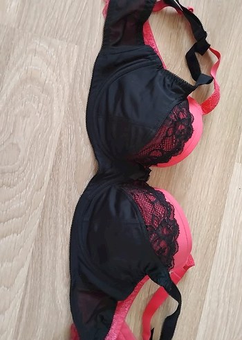 H&M Siyah Gotik Desenli dantel detaylı Sütyen